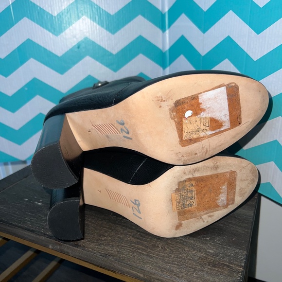 PAIGE Hadley Black Pebbled Leather Heeled Ankle Booties NWOT Women's Size 7 - Picture 6 of 7